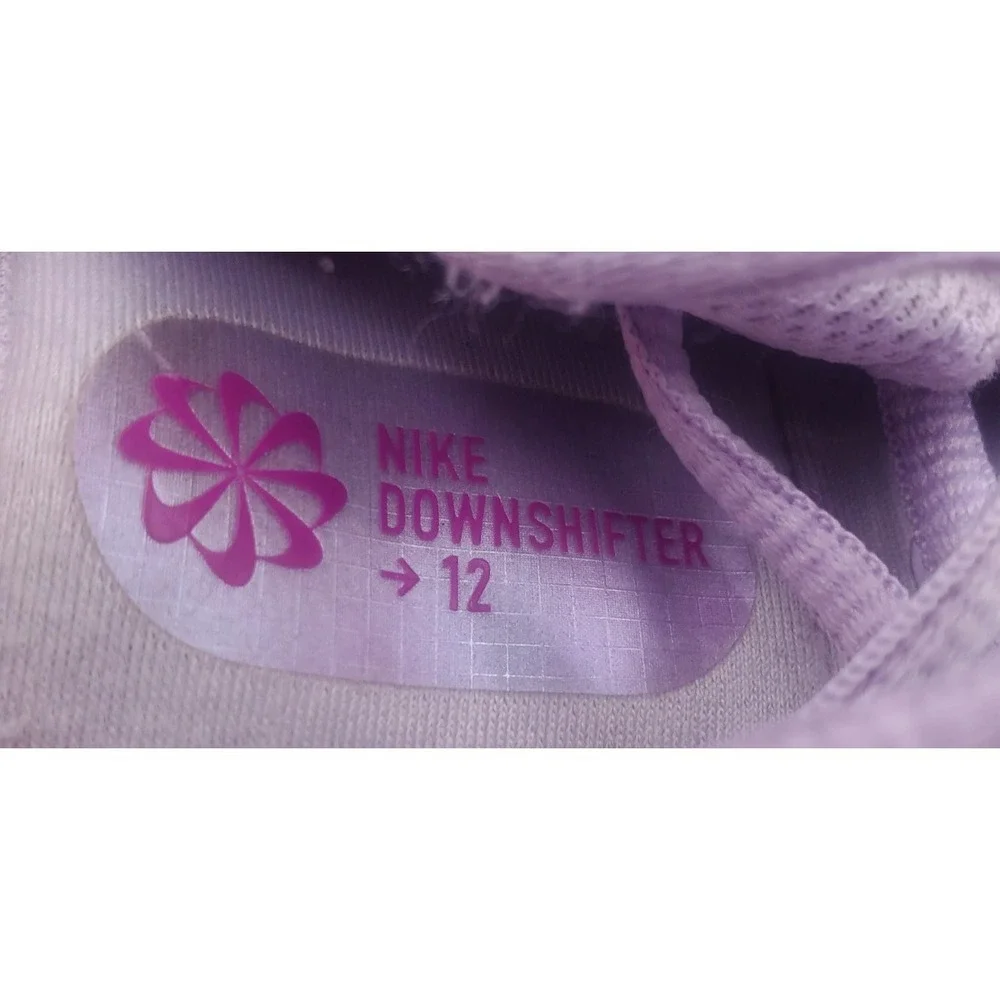 Nike Downshifter 12 Violet Frost/Metallic Silver DM4194-500 Youth SZ 4.5‎